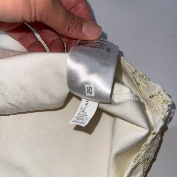 Banana Republic Lace Raglan Top Women’s L White Short Sleeve Blouse NWT - Picture 8 of 13